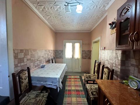будинок за адресою Центральна
