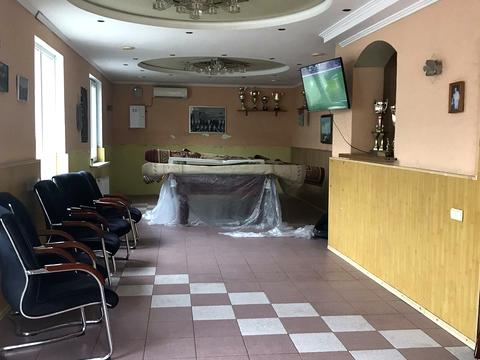 комерційна за адресою Стовпова вул., 30