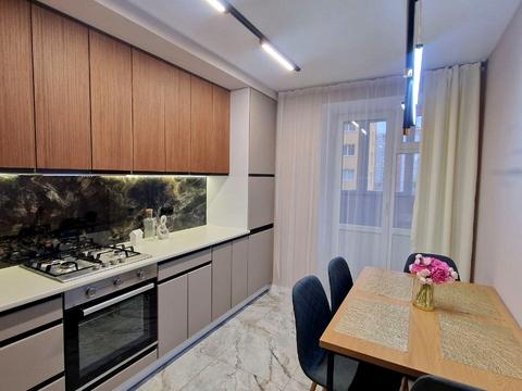 квартира за адресою Злуки просп., 18