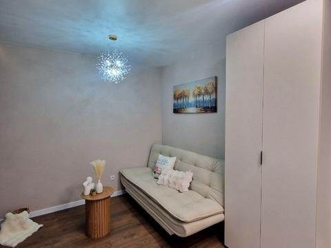 квартира за адресою Злуки просп., 18