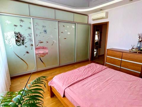 квартира за адресою Дніпровська набережна вул., 19-А