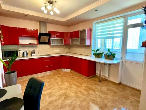 квартира за адресою Дніпровська набережна вул., 19-А