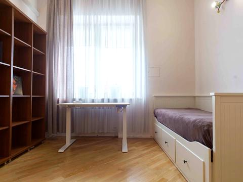 квартира за адресою Олександра Довженка вул., 14/1