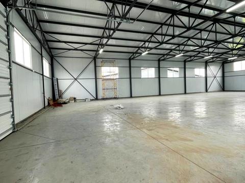 комерційна за адресою Центральна вул., 4