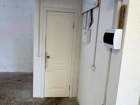 комерційна за адресою Слави бульв., 8