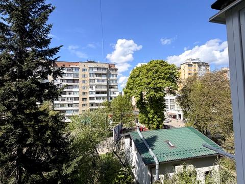 квартира за адресою Євгена Коновальця вул., 147
