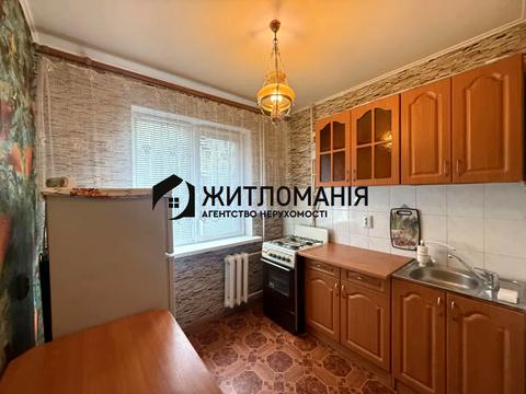 квартира за адресою Любомира Гузара просп. (Космонавта Комарова), 8
