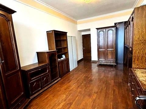 квартира за адресою Антоновича вул. (Горького), 9