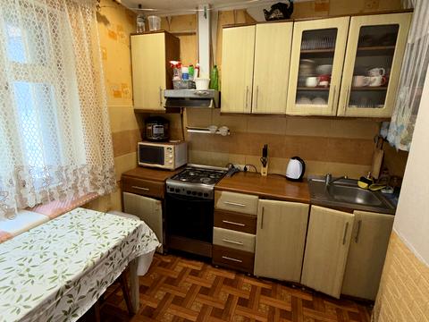 квартира за адресою Євгена Коновальця вул., 9