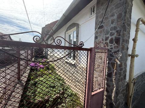 дом по адресу Болотинская ул., 14