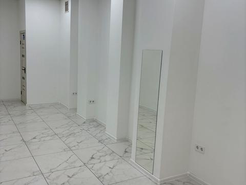 комерційна за адресою Незалежності вул., 148а