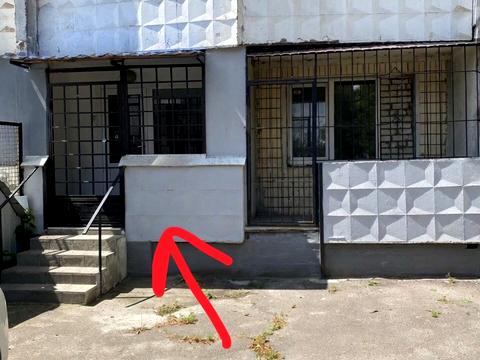 комерційна за адресою Слави бульв., 8