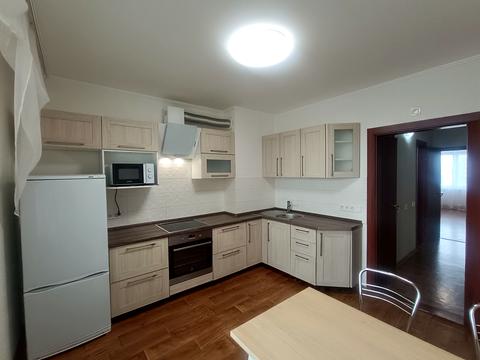 квартира за адресою Сергія Данченка вул., 3