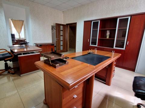 комерційна за адресою Антоновича вул. (Горького), 48-Б