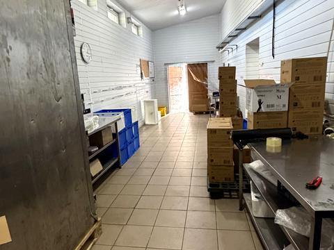 комерційна за адресою Деревлянська вул. (Якіра), 21-Б