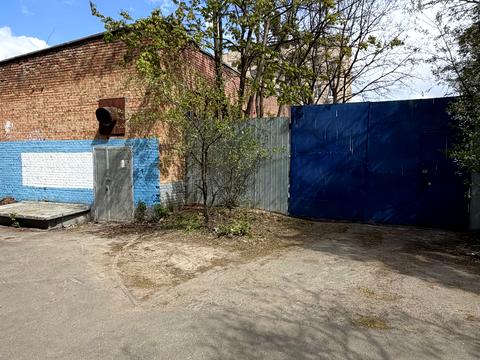 комерційна за адресою Деревлянська вул. (Якіра), 21-Б