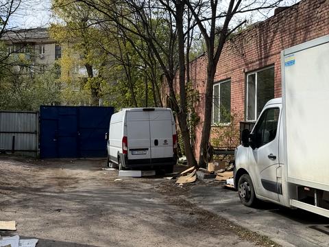 комерційна за адресою Деревлянська вул. (Якіра), 21-Б