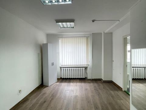 комерційна за адресою Льонокомбінатівська вул., 15