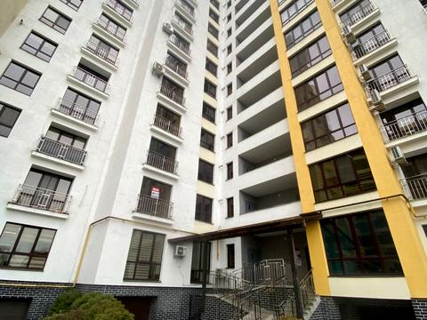 квартира за адресою Володимира Івасюка вул., 86