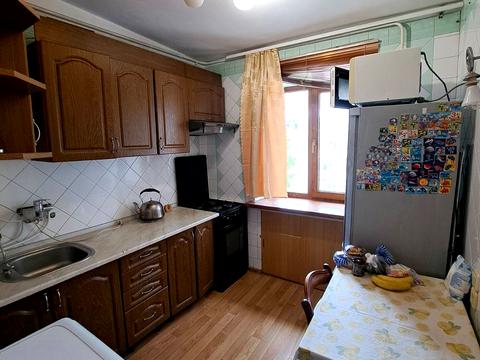 квартира за адресою Михайла Комарова вул., 10/4