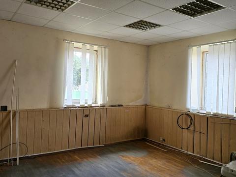 комерційна за адресою Партизанська вул. (Червоних Партизан), 29