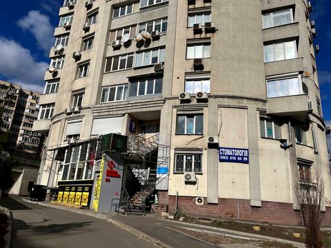 паркоместо по адресу Голосеевский просп. (40-летия Октября), 68