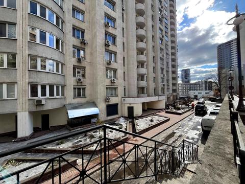 паркоместо по адресу Голосеевский просп. (40-летия Октября), 68