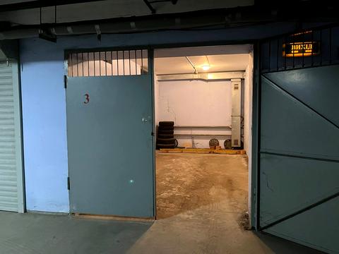 паркоместо по адресу Голосеевский просп. (40-летия Октября), 68