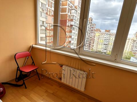 квартира за адресою Червоної Калини просп. (Володимира Маяковського), 52