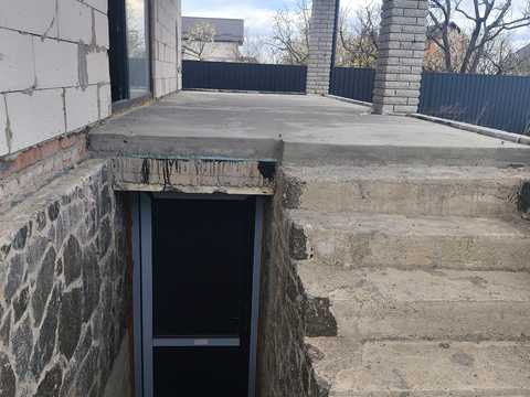 дом по адресу Трояндова