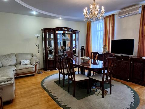 квартира за адресою Сергія Єфремова вул., 85