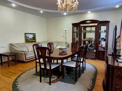 квартира за адресою Сергія Єфремова вул., 85