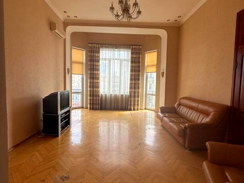 квартира за адресою Антоновича вул. (Горького), 10