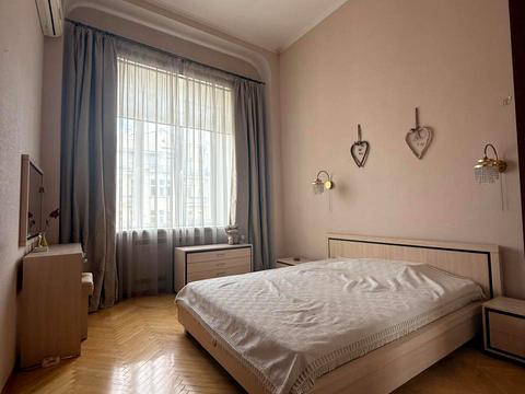 квартира за адресою Антоновича вул. (Горького), 10