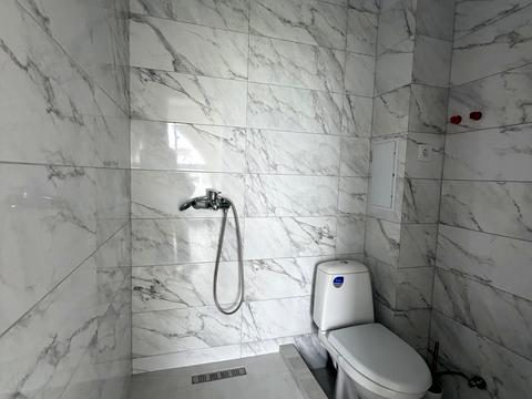 комерційна за адресою Подільська вул., 58