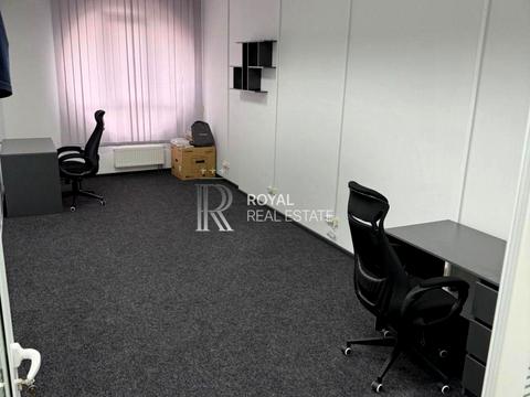коммерческая по адресу Кловский спуск, 7a