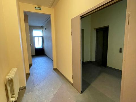 комерційна за адресою Лесі Українки бульв., 7-А