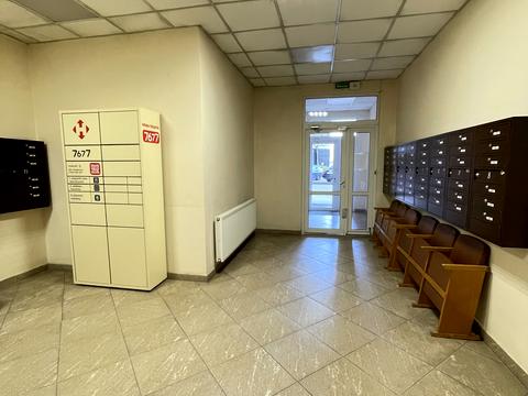 комерційна за адресою Лесі Українки бульв., 7-А