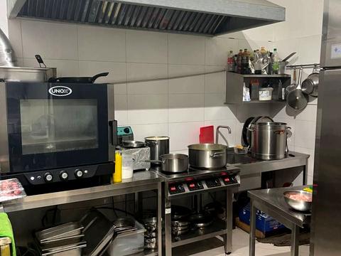 комерційна за адресою Кловський узвіз, 7a