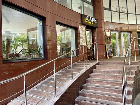комерційна за адресою Кловський узвіз, 7a