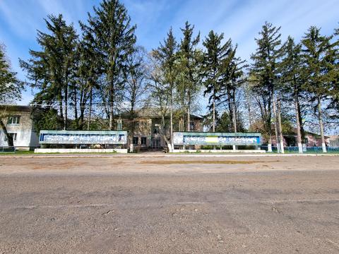 комерційна за адресою Центральна, 73