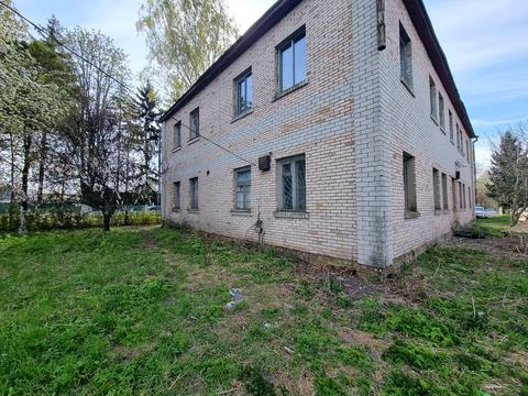 комерційна за адресою Центральна, 73