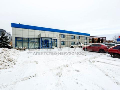 комерційна за адресою Балукова вул., 7