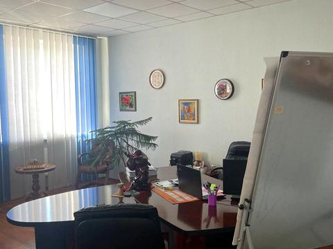 коммерческая по адресу Романа Шухевича ул. (Курчатова), 121