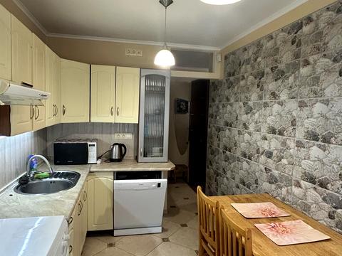 квартира за адресою Гетьмана Івана Мазепи вул. (Топольна), 3
