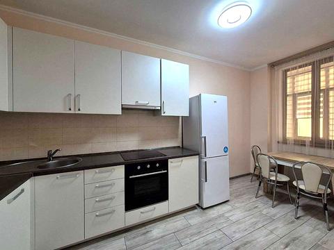 квартира за адресою Лобачевського пров., 7