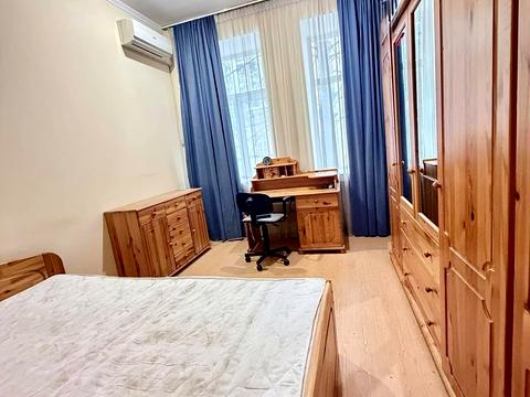 квартира за адресою Євгена Чикаленка вул. (Пушкінська), 12