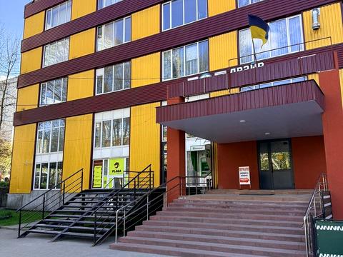 коммерческая по адресу Институтская ул., 5