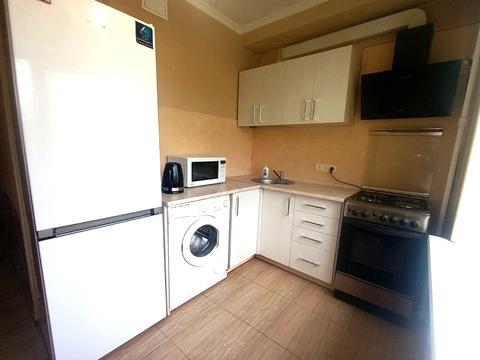квартира за адресою Салютна вул., 25-А