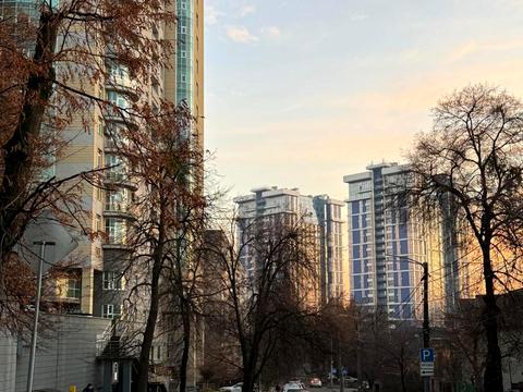 комерційна за адресою Звіринецька вул., 70-А